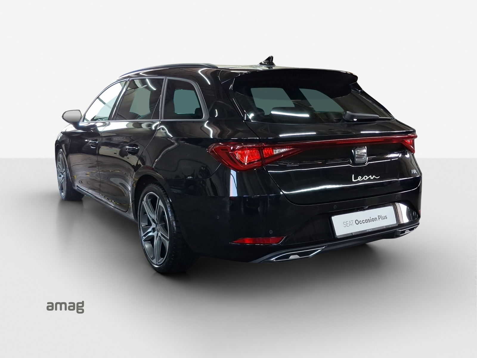SEAT Leon ST 1.5 eTSI mHEV DSG Hola FR-showroom-element-2