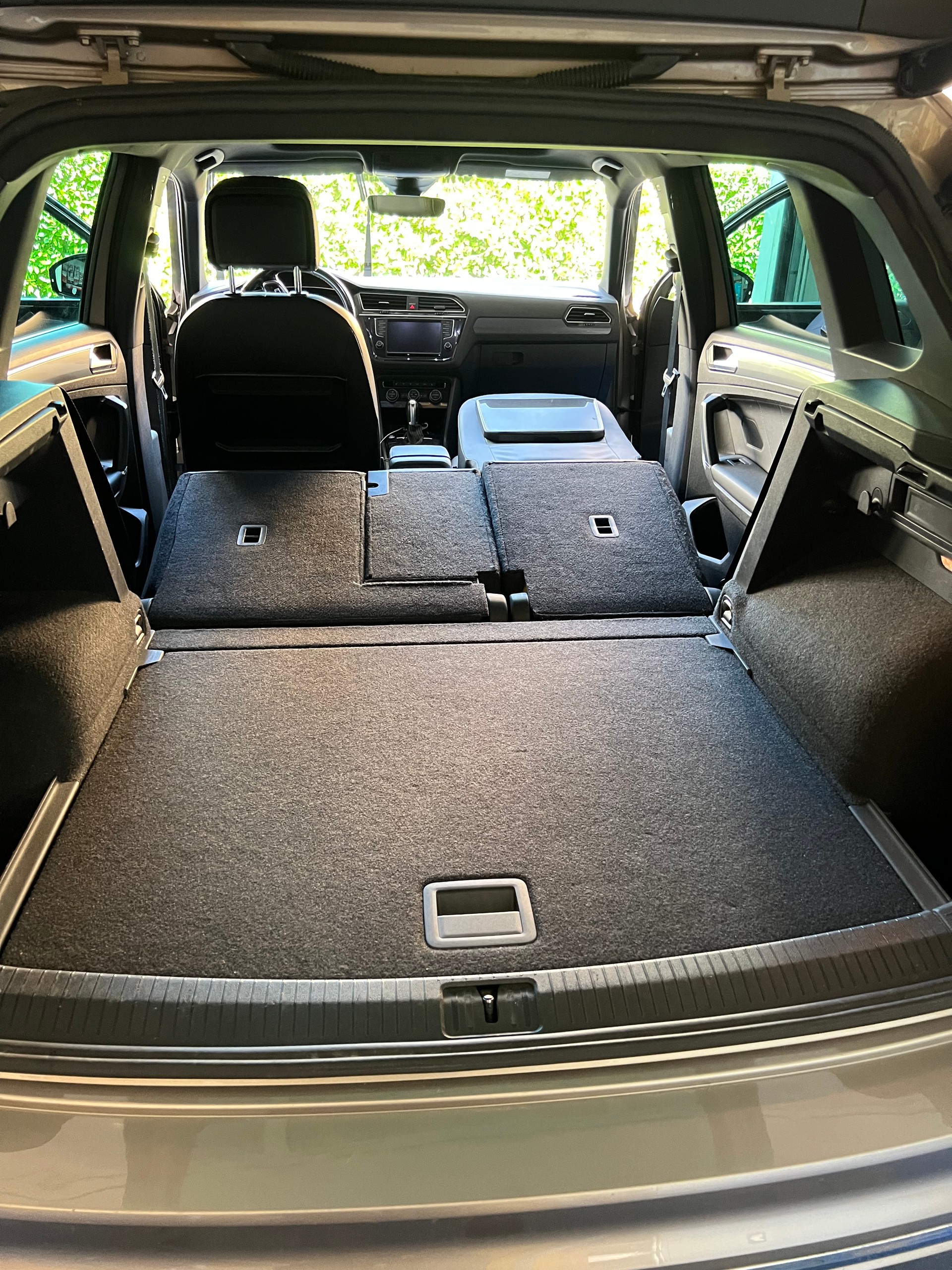 VW 2.0 TSI Highline DSG R-Line 4 Motion-image-5