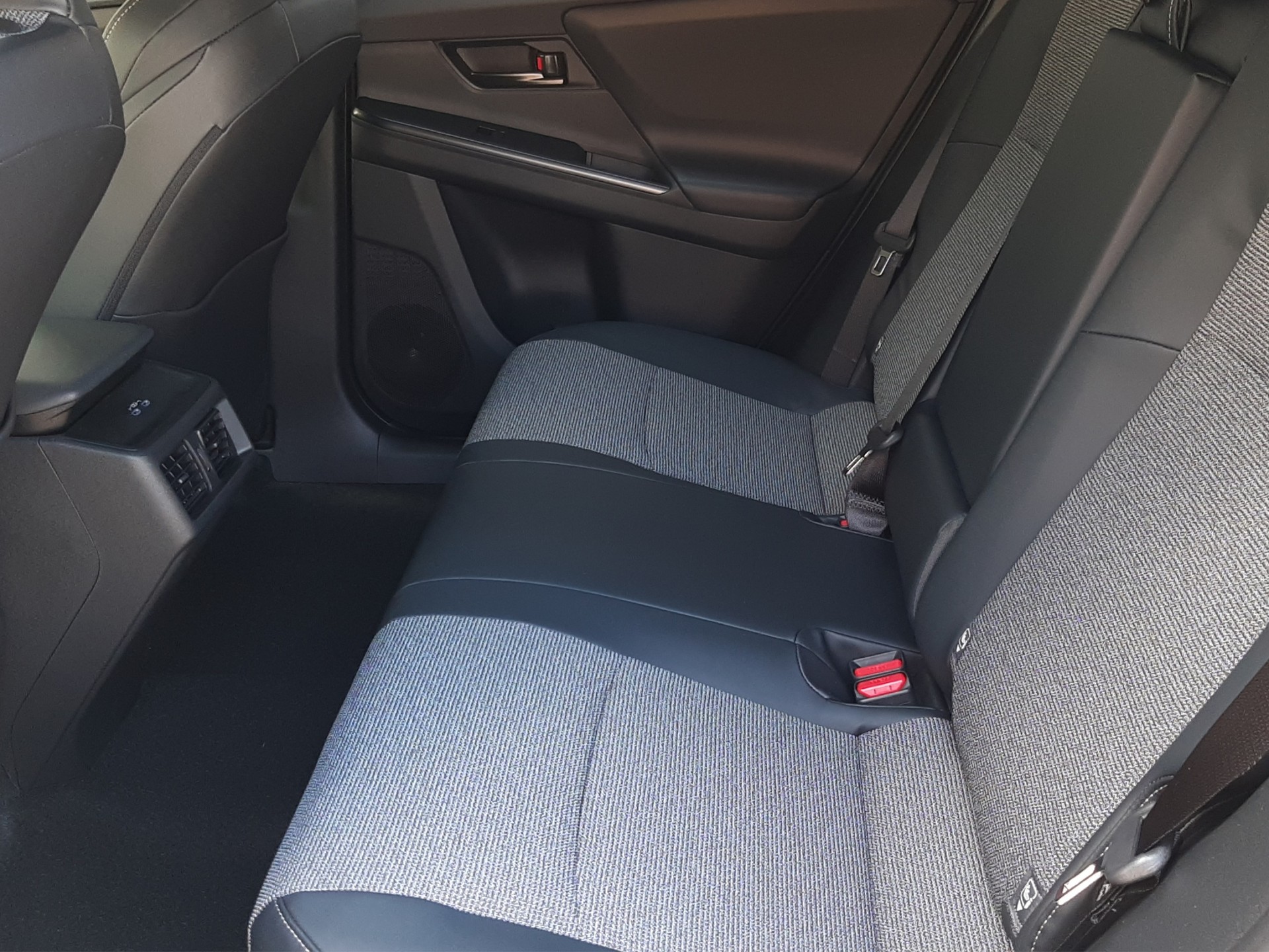 TOYOTA bZ4X Touring Style-image-12