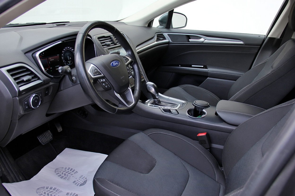 FORD Mondeo 2.0 TDCi Titanium PowerShift-image-8