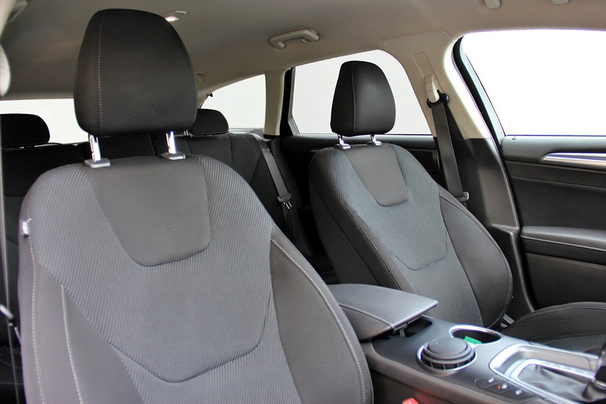 FORD Mondeo 2.0 TDCi Titanium PowerShift-image-12
