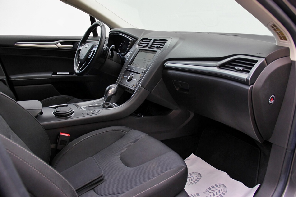 FORD Mondeo 2.0 TDCi Titanium PowerShift-image-11