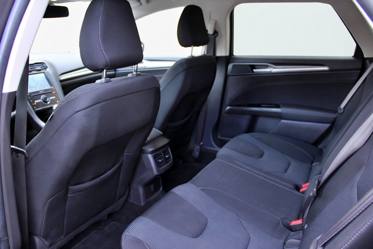 FORD Mondeo 2.0 TDCi Titanium PowerShift-image-9