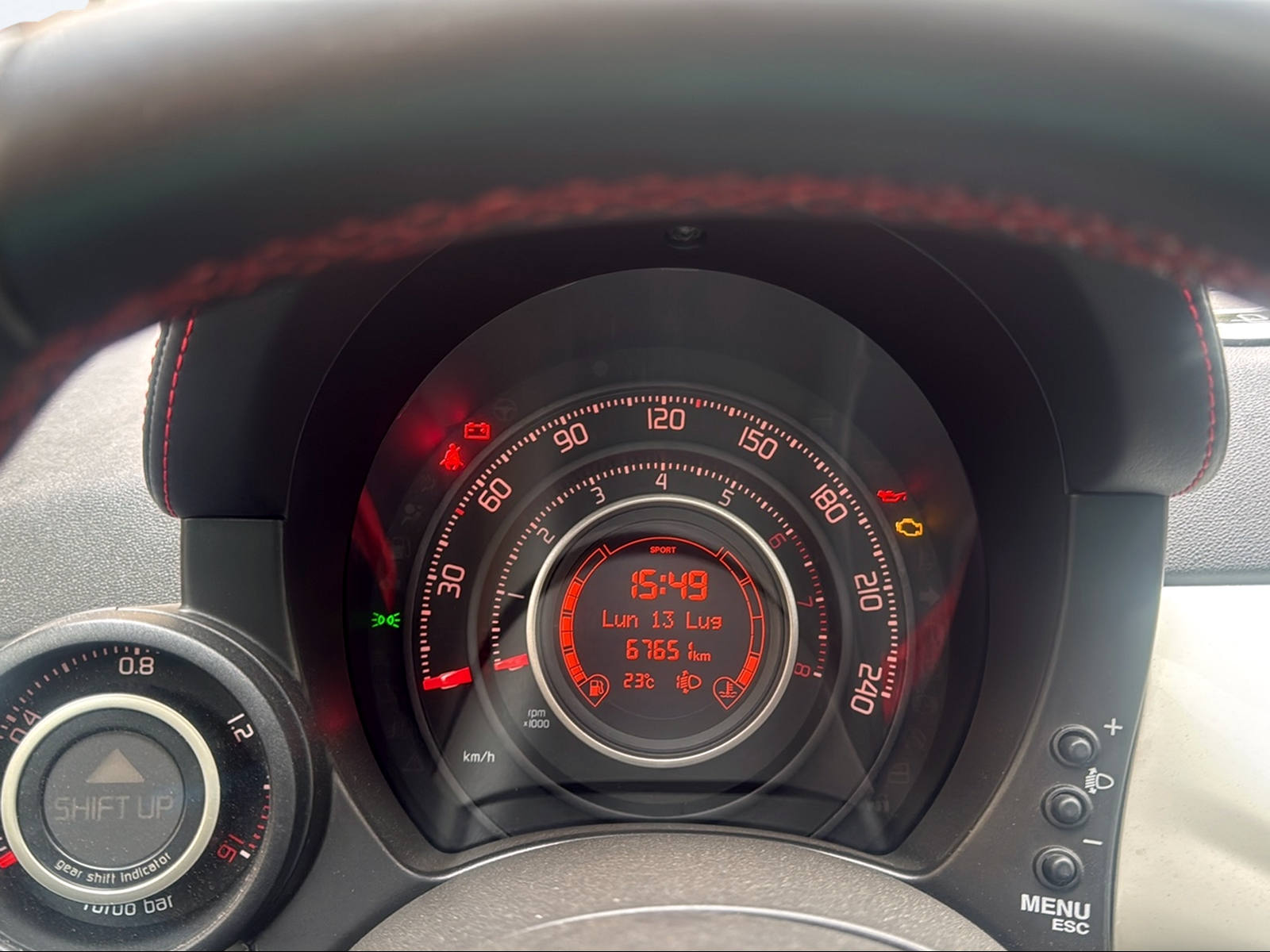 FIAT 500 1.4 16V Turbo Abarth 695 SS-image-11
