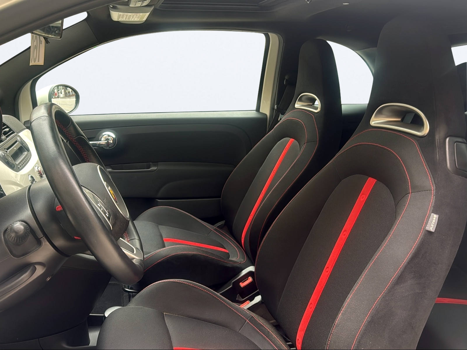 FIAT 500 1.4 16V Turbo Abarth 695 SS-image-9