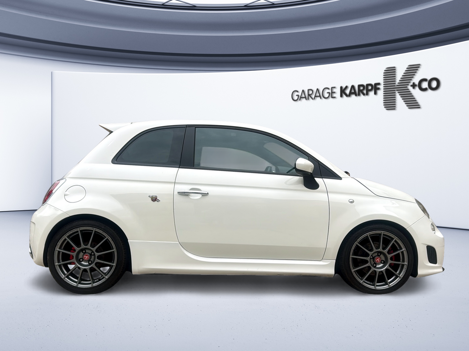FIAT 500 1.4 16V Turbo Abarth 695 SS-image-5