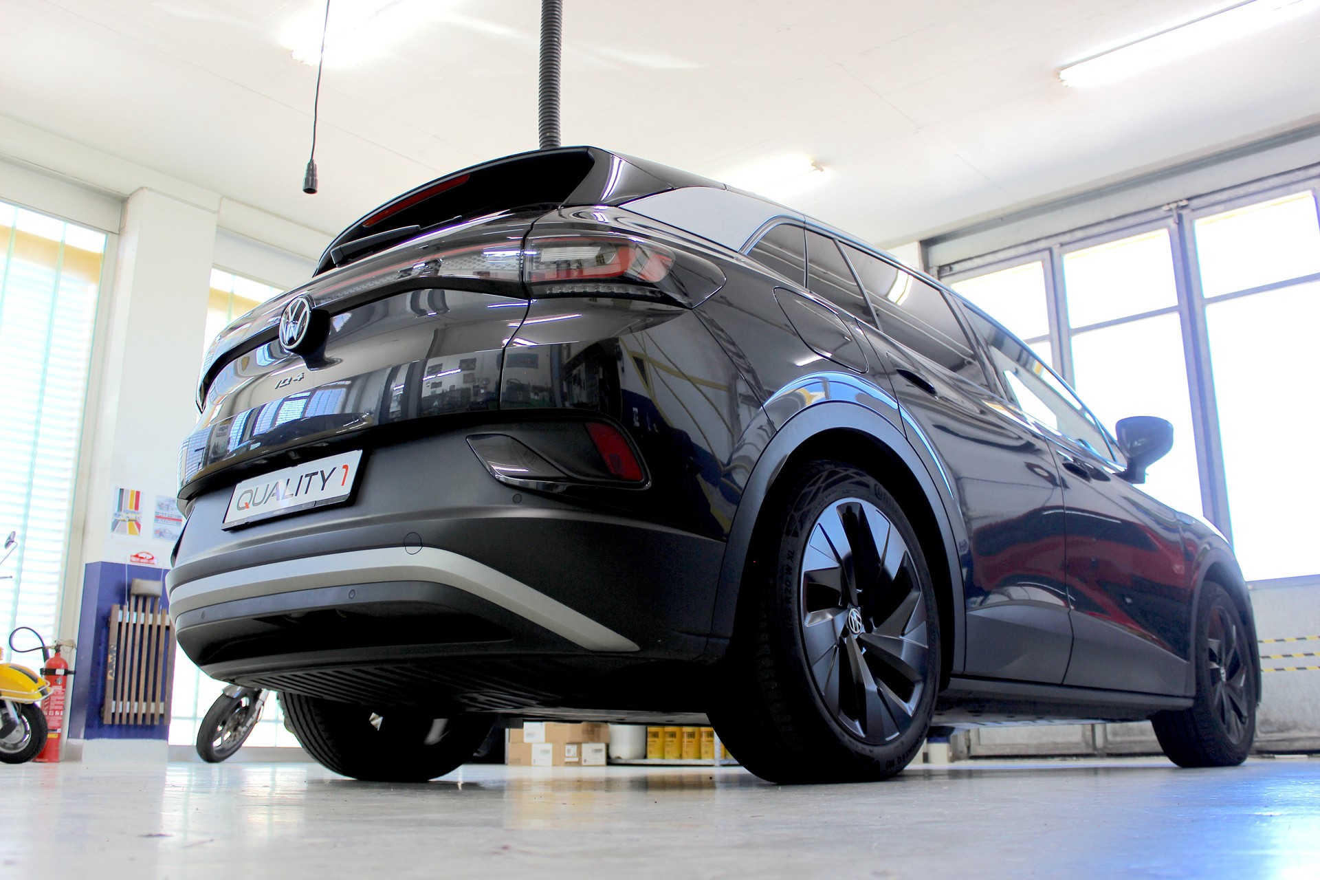 VW ID.4 Pro Performance 77 kWh 1ST 💥 TOP Ausstattung inkl. AHK 💥 Garantie 💥 Lieferung möglich-image-3