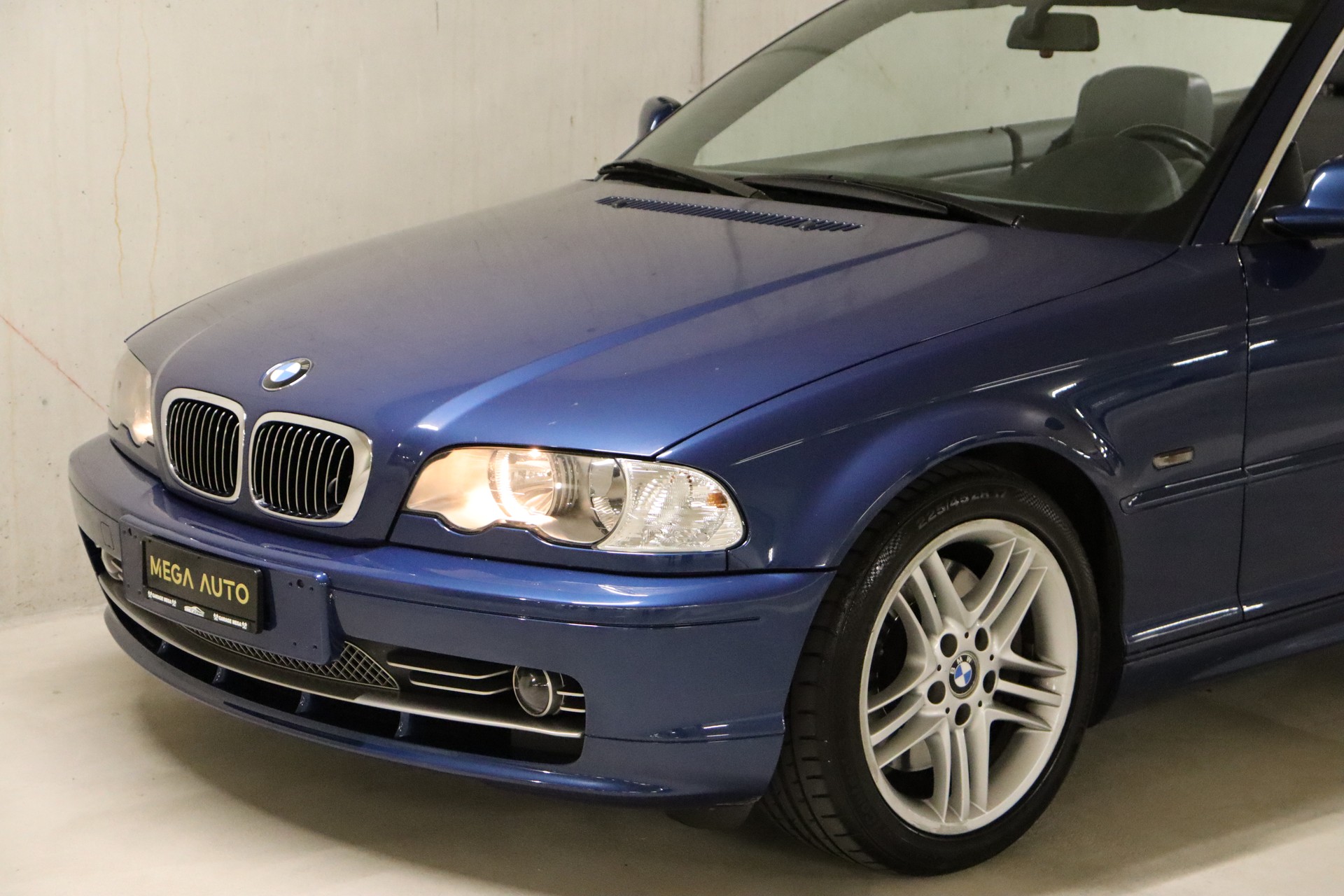 BMW 330CI CABRIOLET ** FRISCH AB MFK & SERVICE ** 8-FACH FELGEN ** TOP GEPFLEGT **-image-2