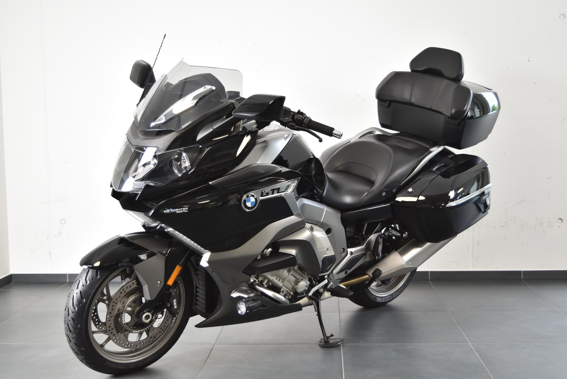 BMW K 1600 GTL-showroom-element-1