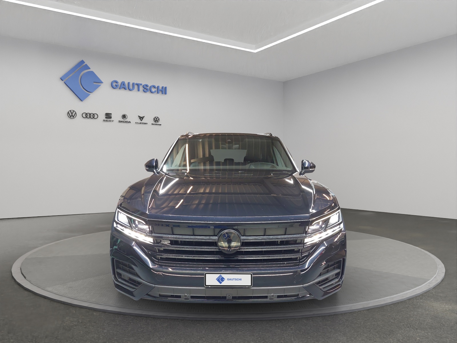 VW Touareg 3.0 TDI R Line Tiptronic-image-4