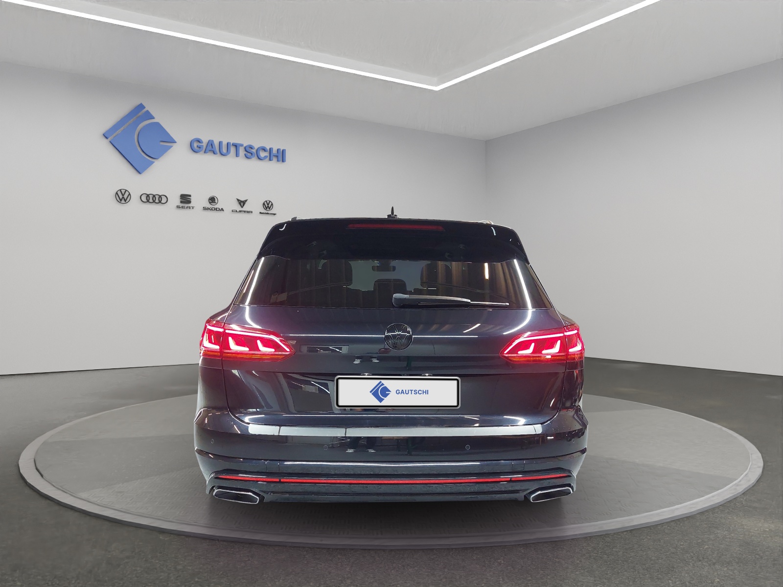 VW Touareg 3.0 TDI R Line Tiptronic-image-3
