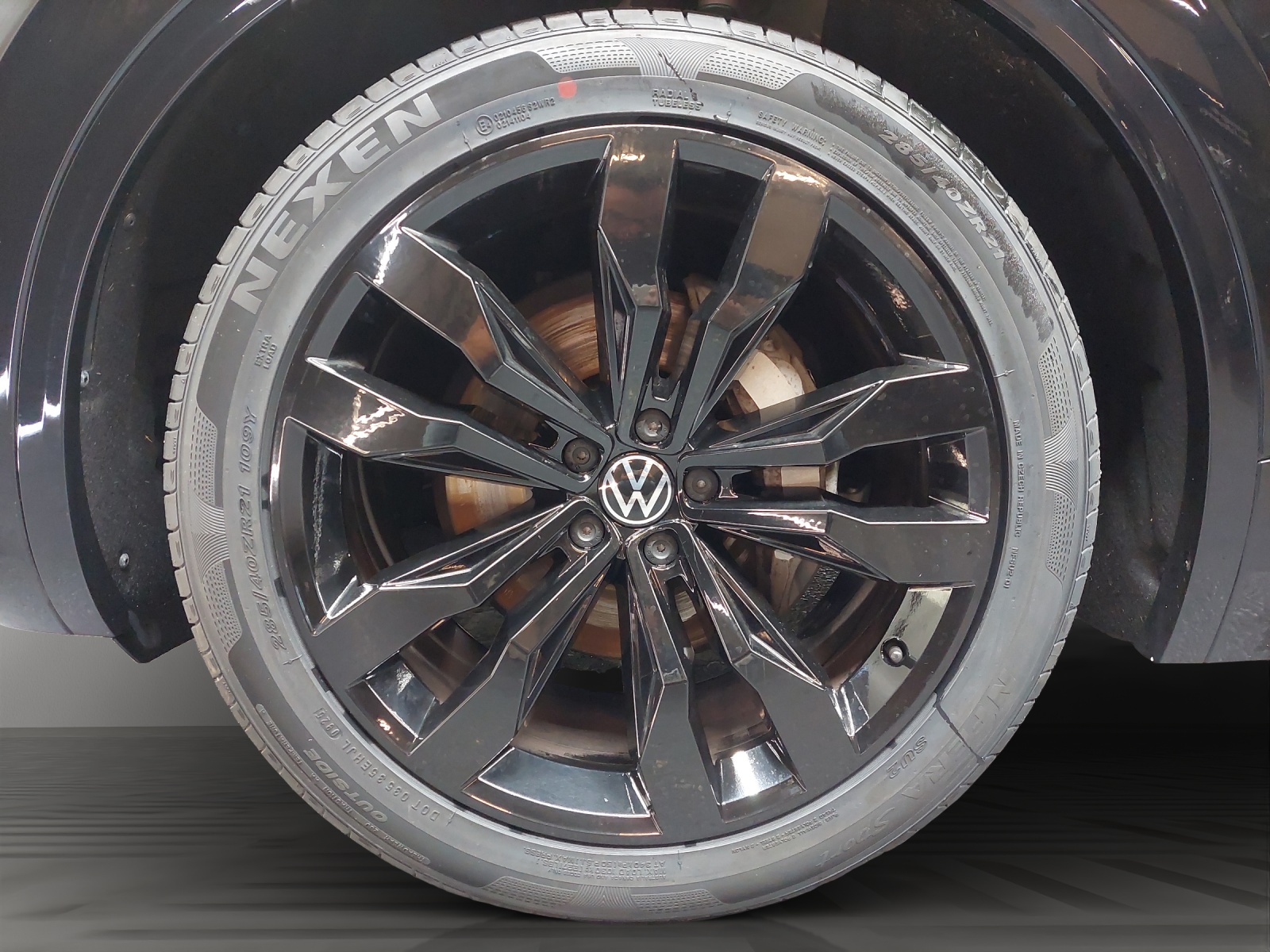 VW Touareg 3.0 TDI R Line Tiptronic-image-13