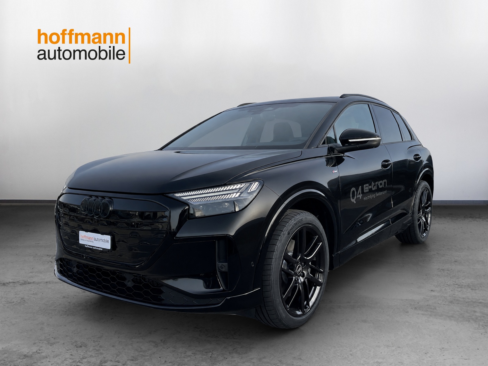 AUDI Q4 e-tron SUV quattro performance-image-0