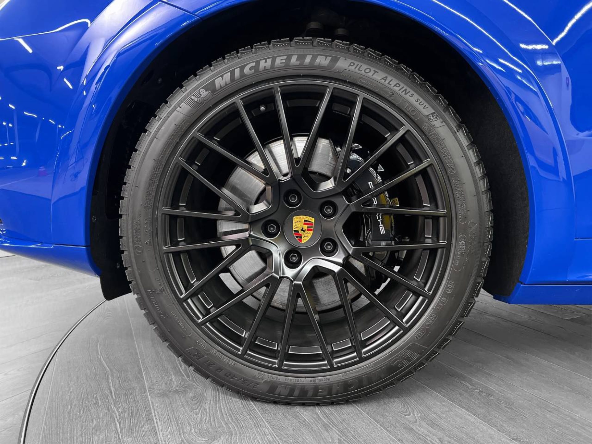 PORSCHE Cayenne GTS-image-10