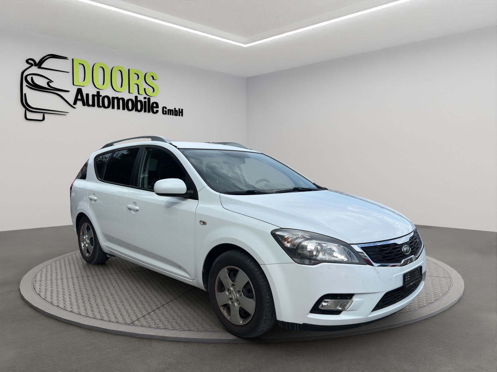 KIA Cee'd Sporty Wagon 1.4 16V Basic-image-0