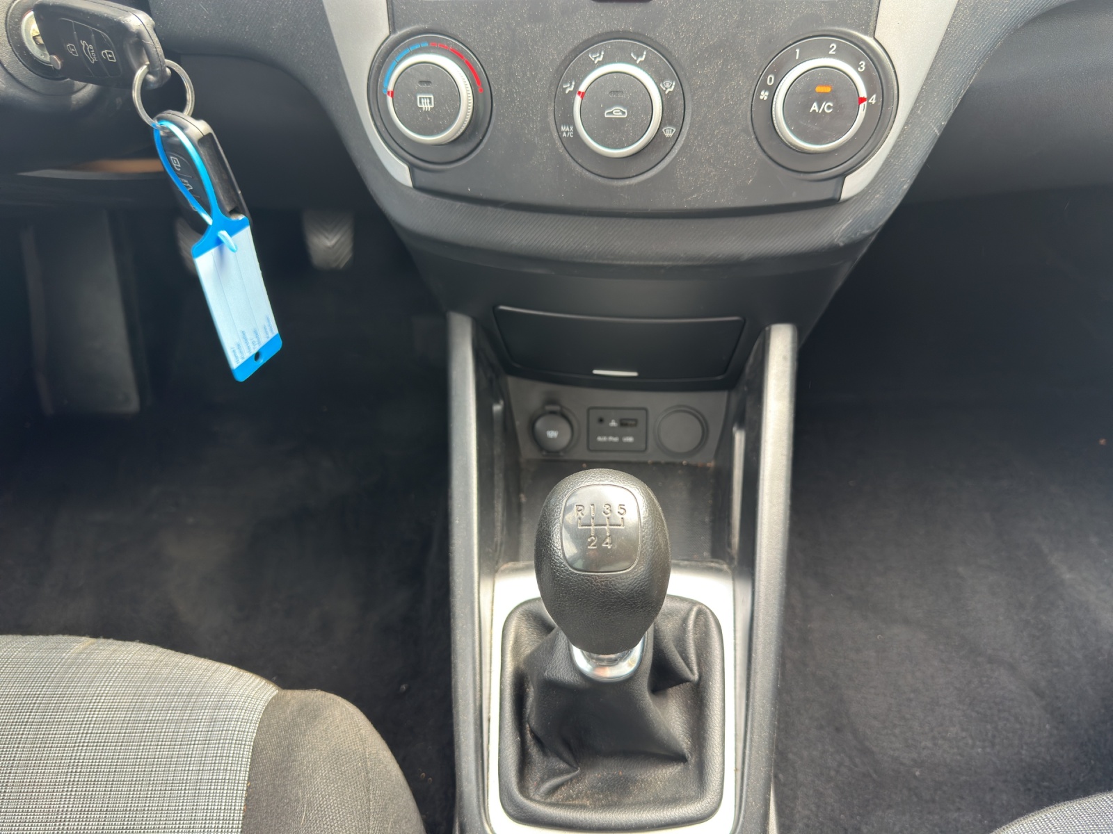 KIA Cee'd Sporty Wagon 1.4 16V Basic-image-10