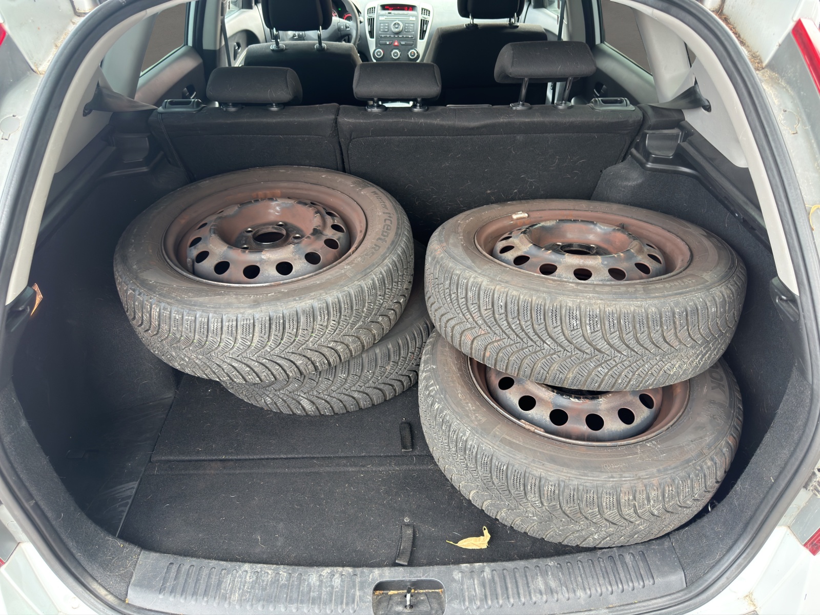 KIA Cee'd Sporty Wagon 1.4 16V Basic-image-16