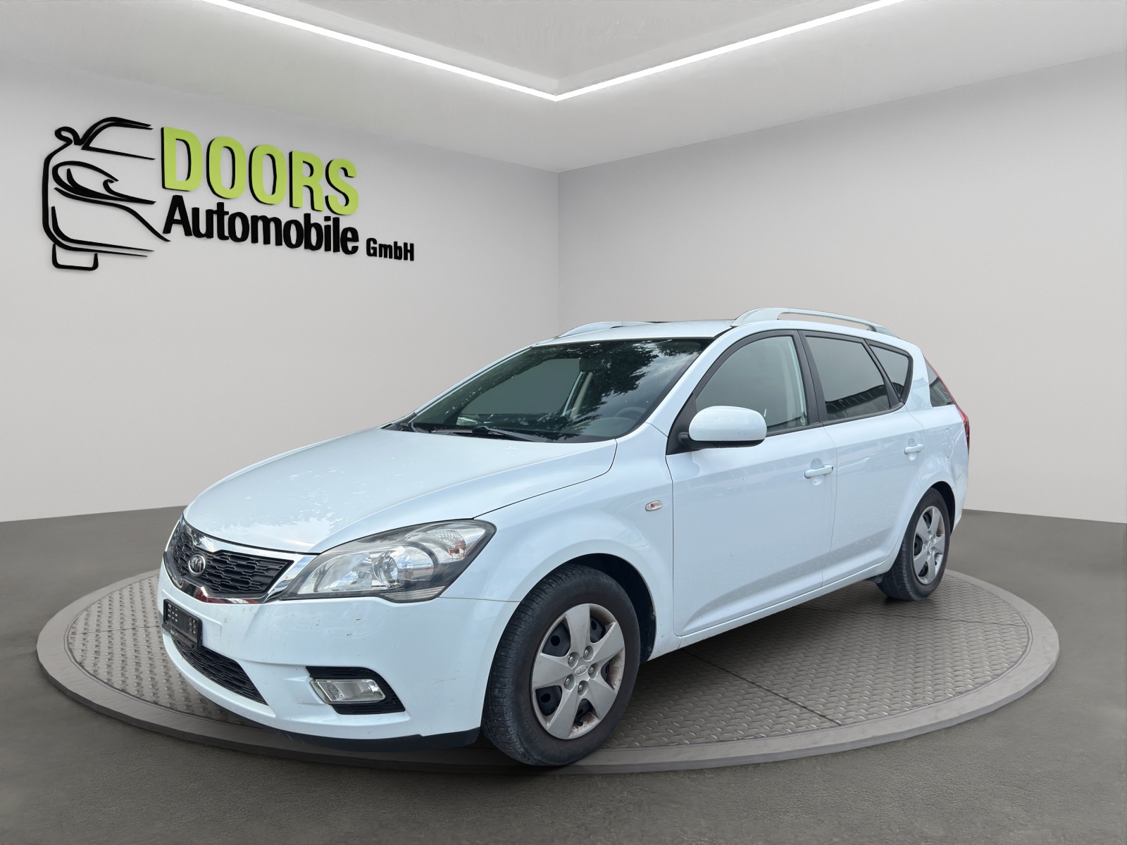 KIA Cee'd Sporty Wagon 1.4 16V Basic-image-3