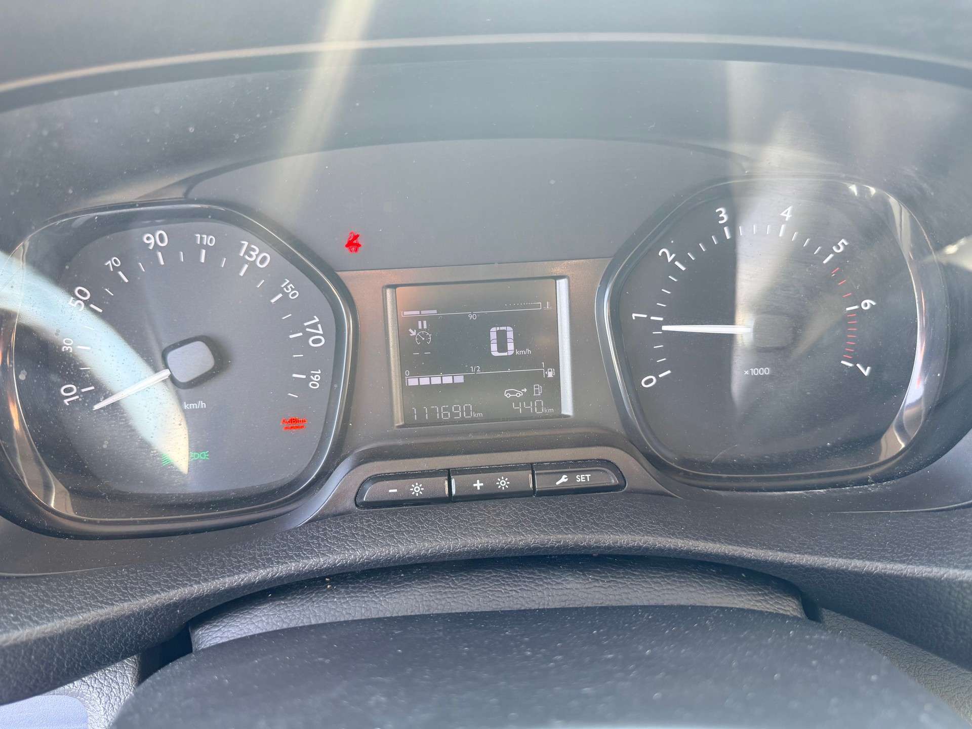 OPEL Vivaro Combi 1.5 CDTI Essentia s/s M-image-19