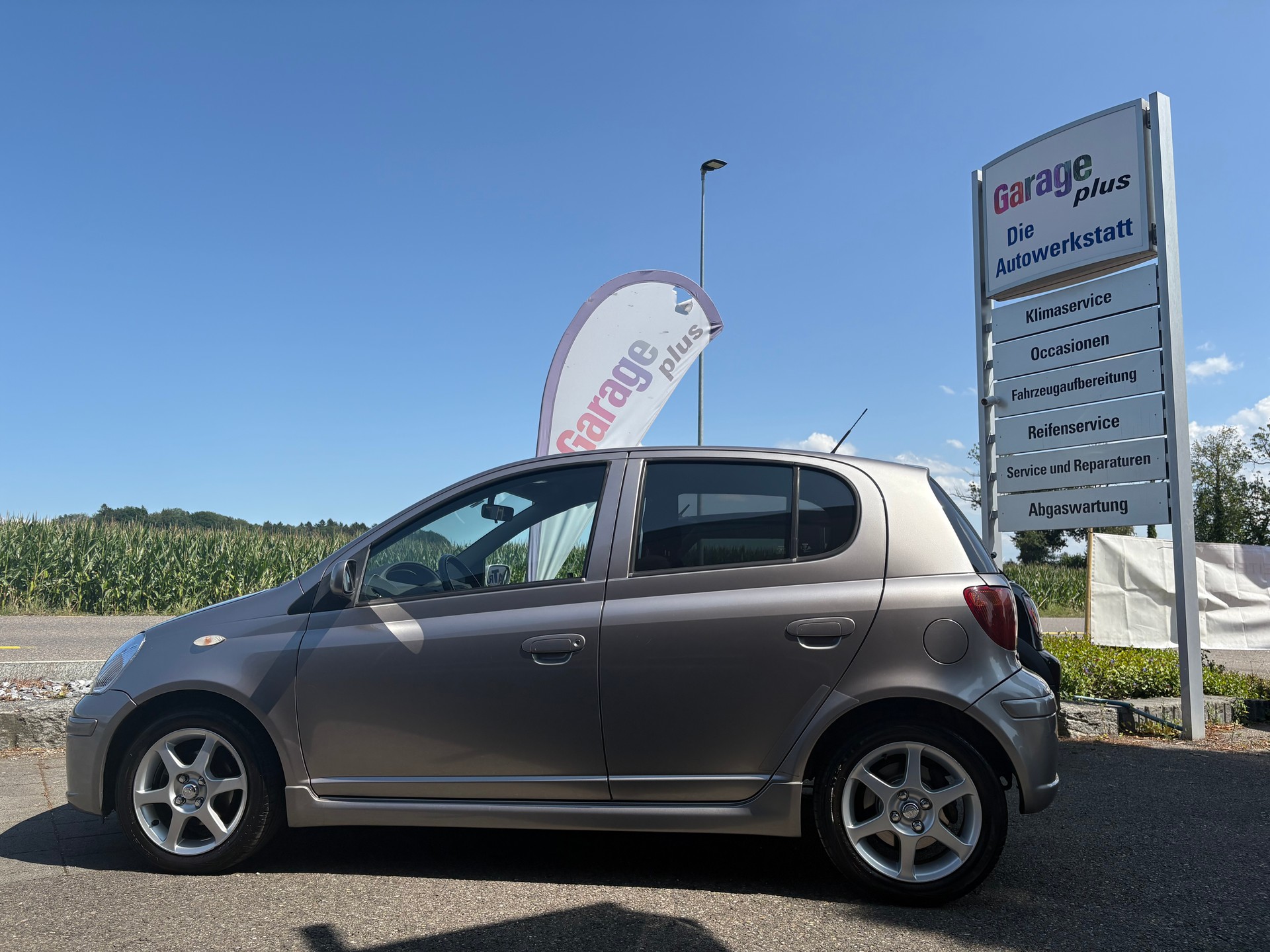 TOYOTA Yaris 1.5 TS-image-1