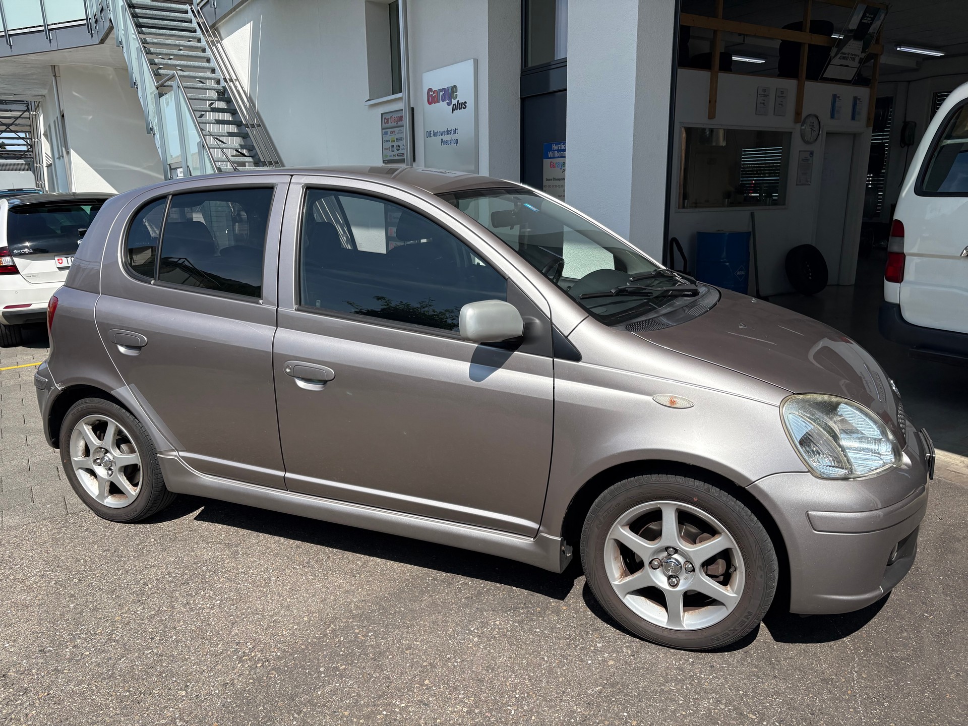 TOYOTA Yaris 1.5 TS-image-0