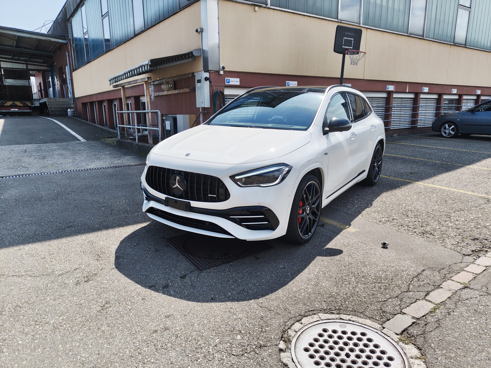 MERCEDES-BENZ GLA 45 S AMG 4matic+