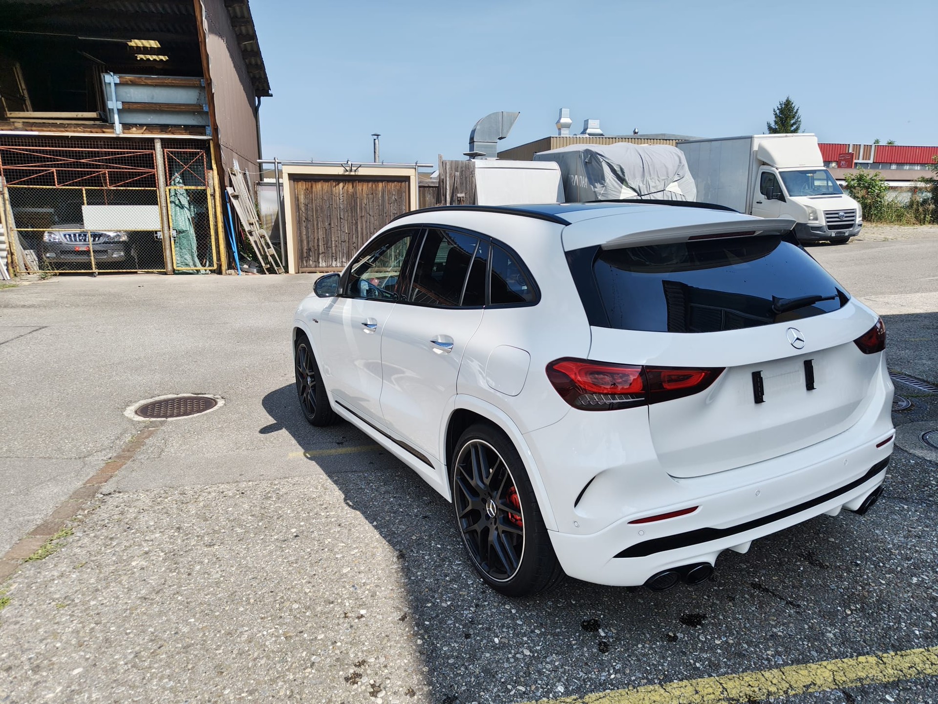 MERCEDES-BENZ GLA 45 S AMG 4matic+-image-5