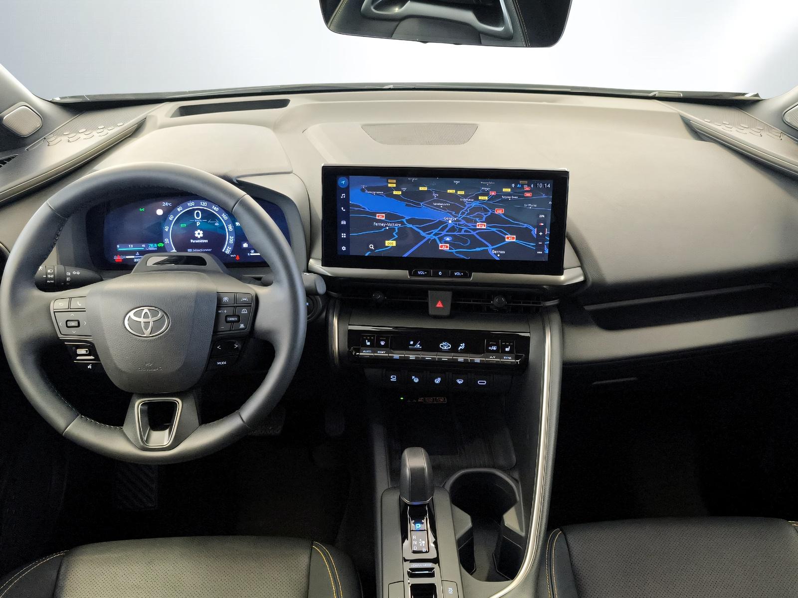 TOYOTA C-HR 2.0 HEV Style Premiere 4x4-image-9