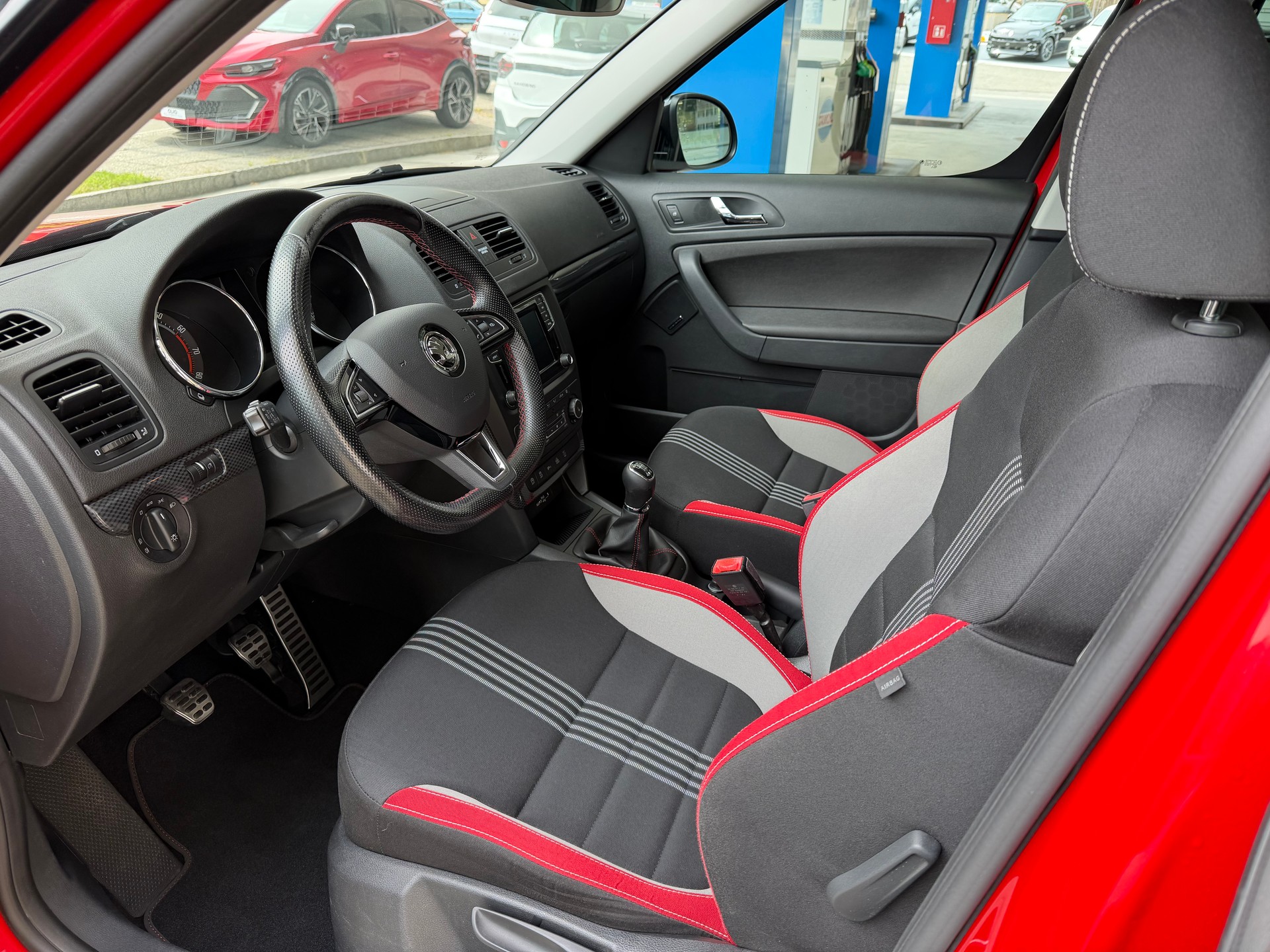 SKODA Yeti 1.4 TSI Ambition 4x4-image-4