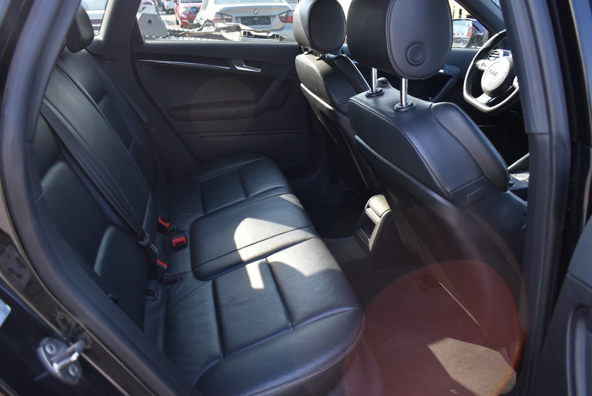 AUDI RS3 Sportback 2.5 TFSI quattro S-tronic-image-6