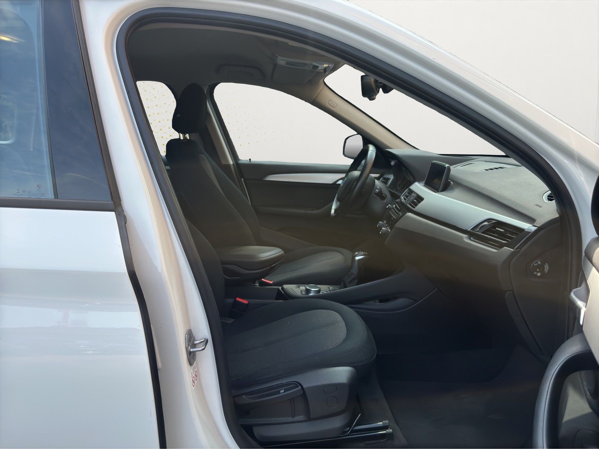 BMW X1 xDrive 18d (CH) AHK-image-11