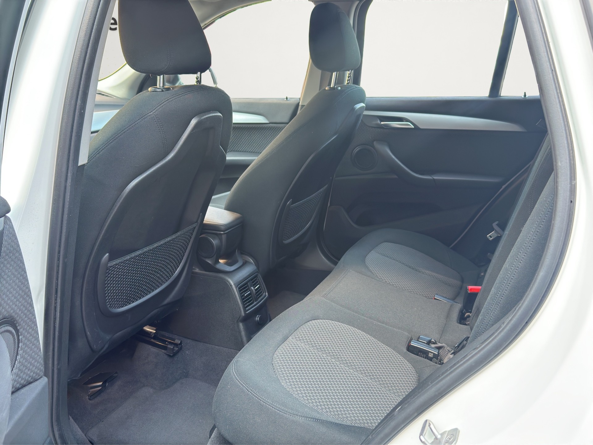 BMW X1 xDrive 18d (CH) AHK-image-12