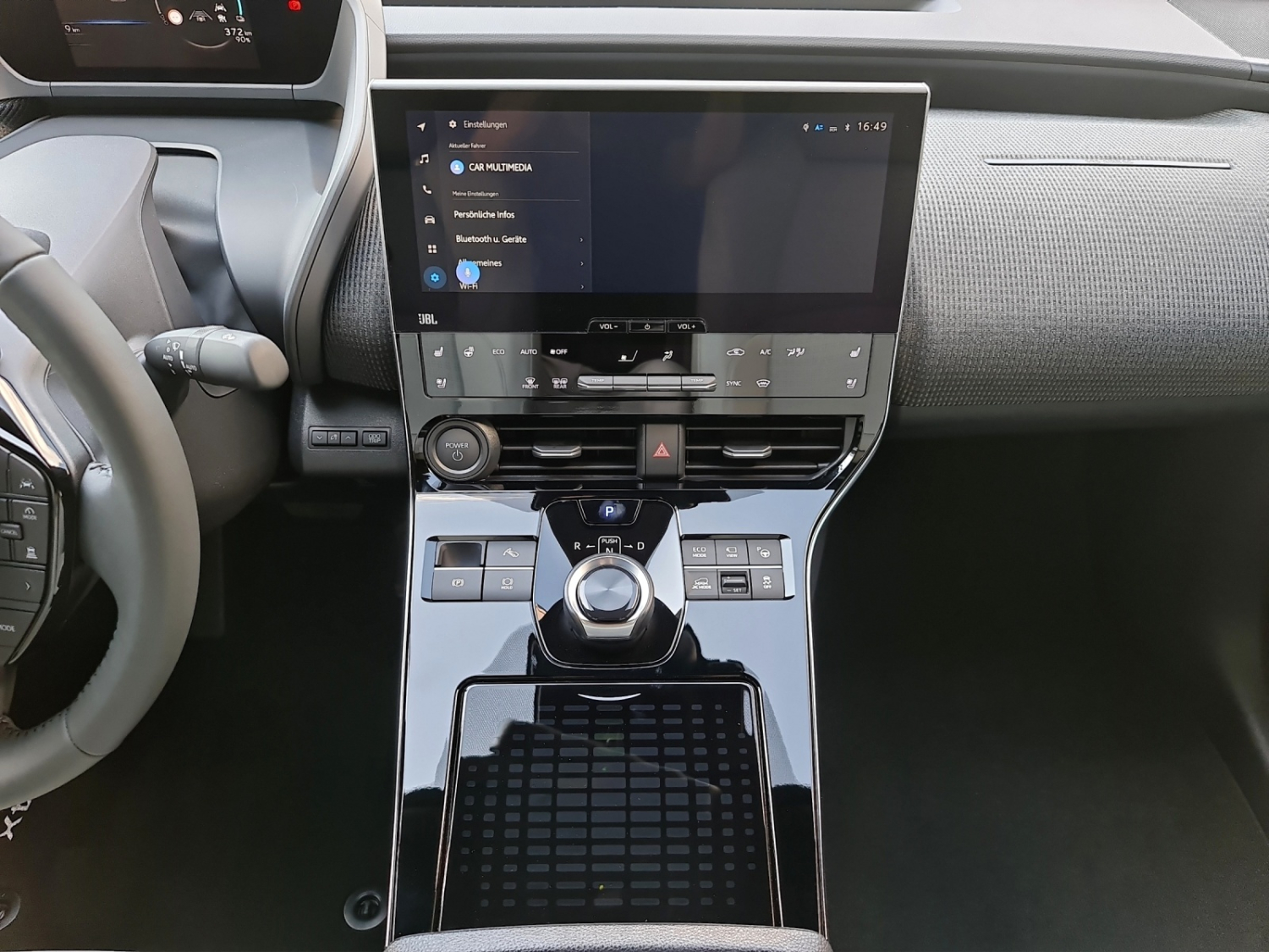 TOYOTA bZ4X Premium AWD-image-16