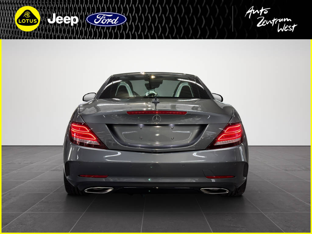 MERCEDES-BENZ SLC 300-image-3