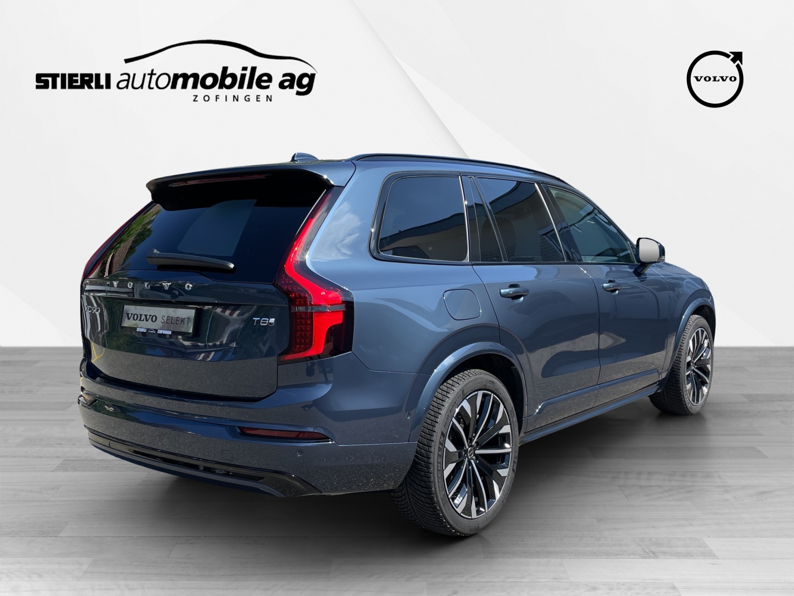 VOLVO XC90 2.0 T8 TE Plus Dark eAWD-image-4