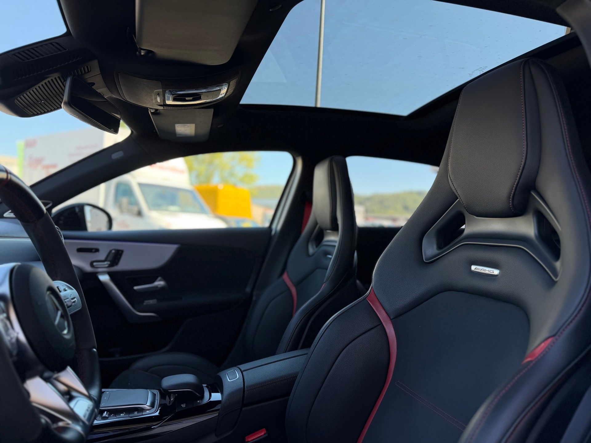 MERCEDES-BENZ A 45 S AMG 4Matic+ Speedshift-image-4