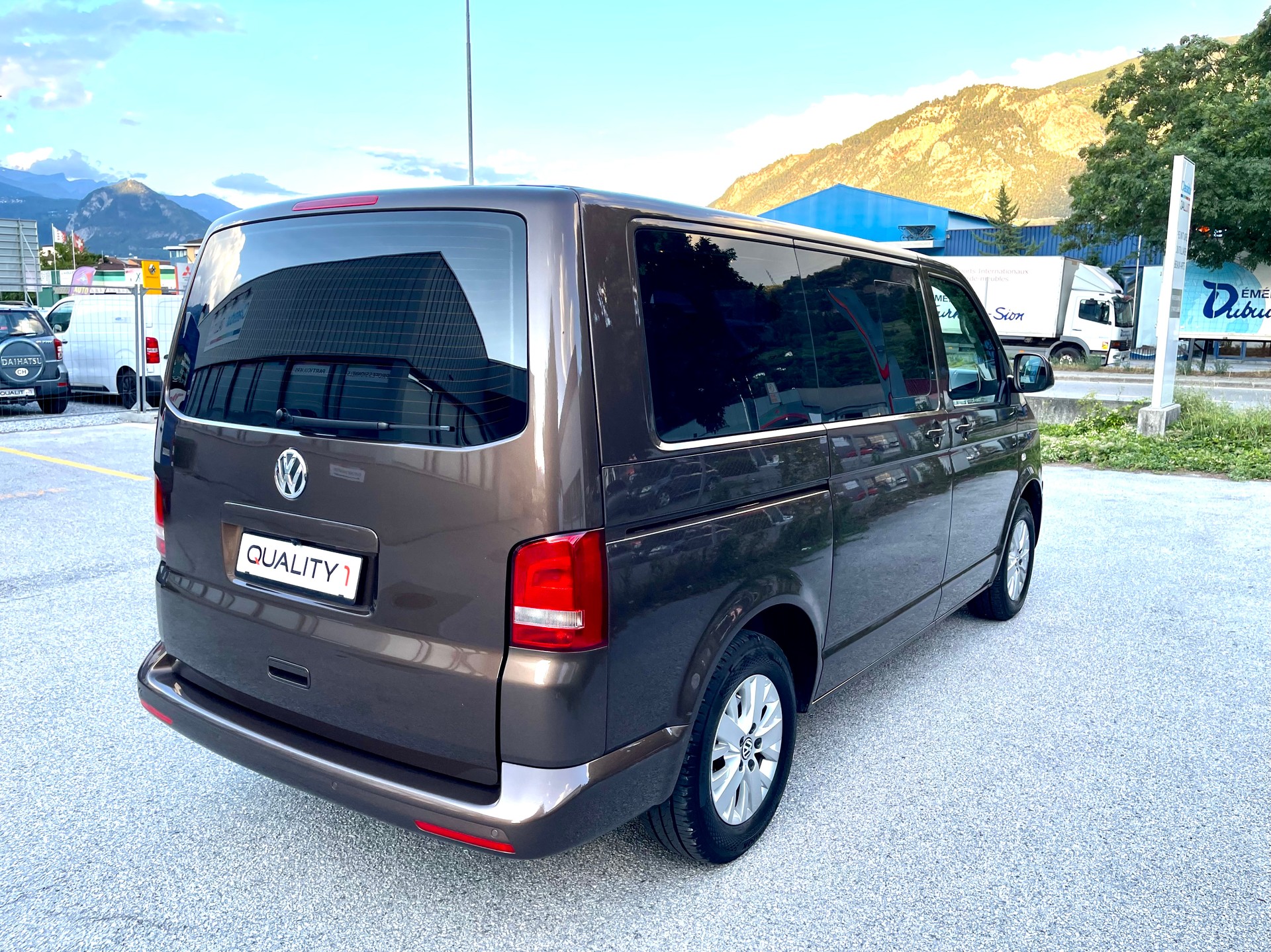 VW T5 Multivan 2.0 TDI CR Family Edition 25 DSG-image-8