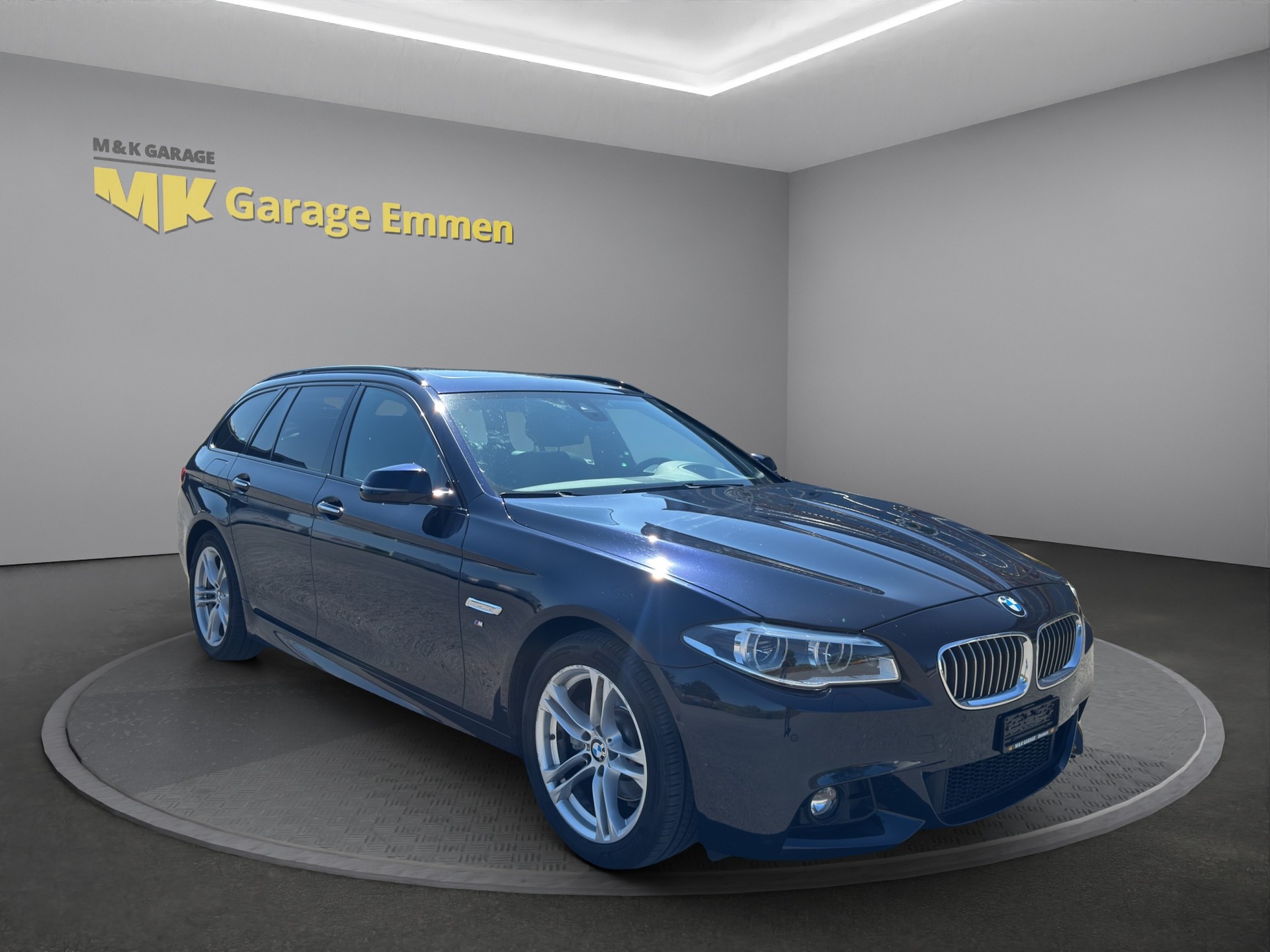 BMW 520d Touring xDrive Steptronic-image-6