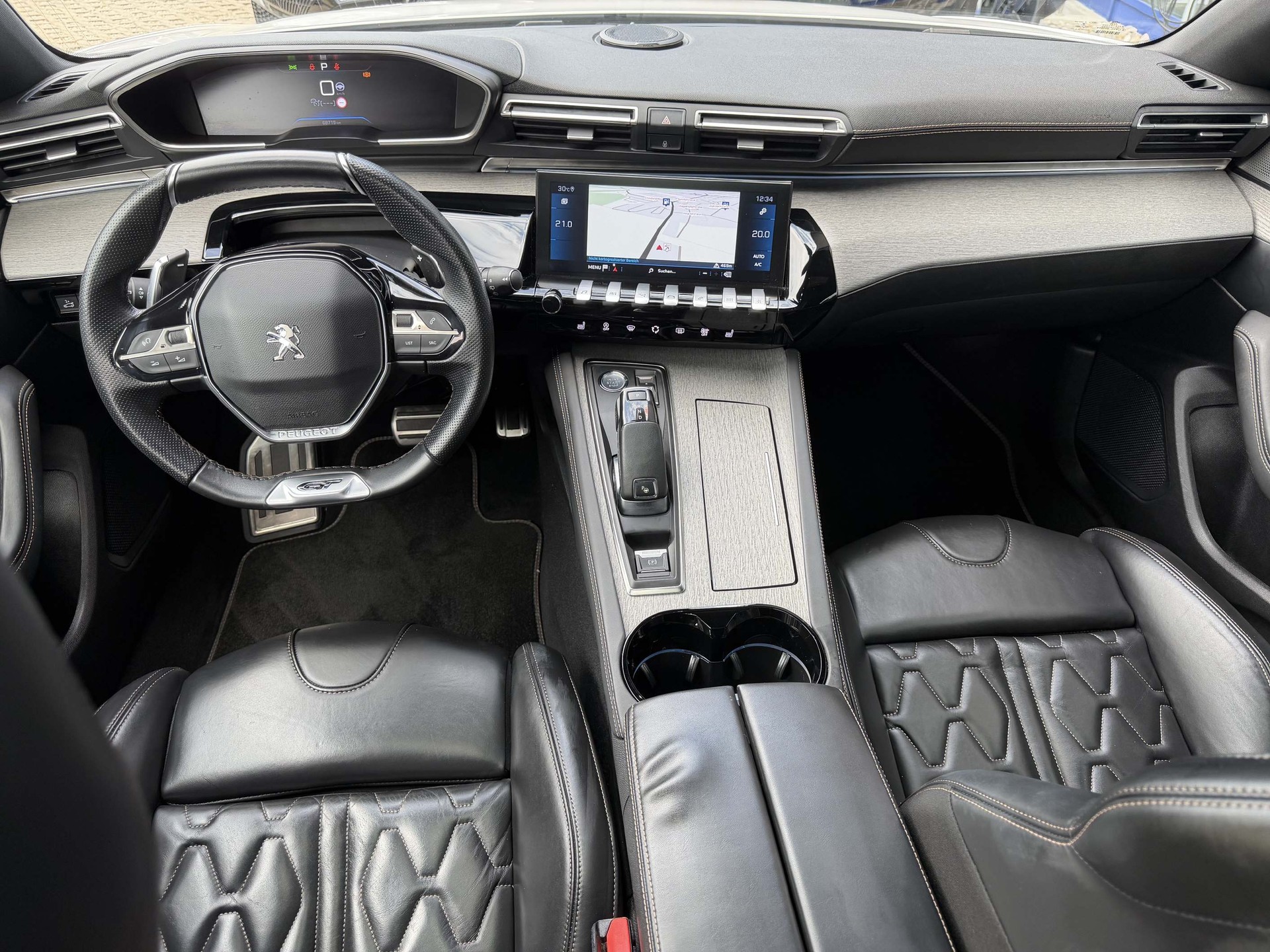 PEUGEOT 508 SW 2.0 BlueHDi 180 GT *Leder, Night Vision*-image-10