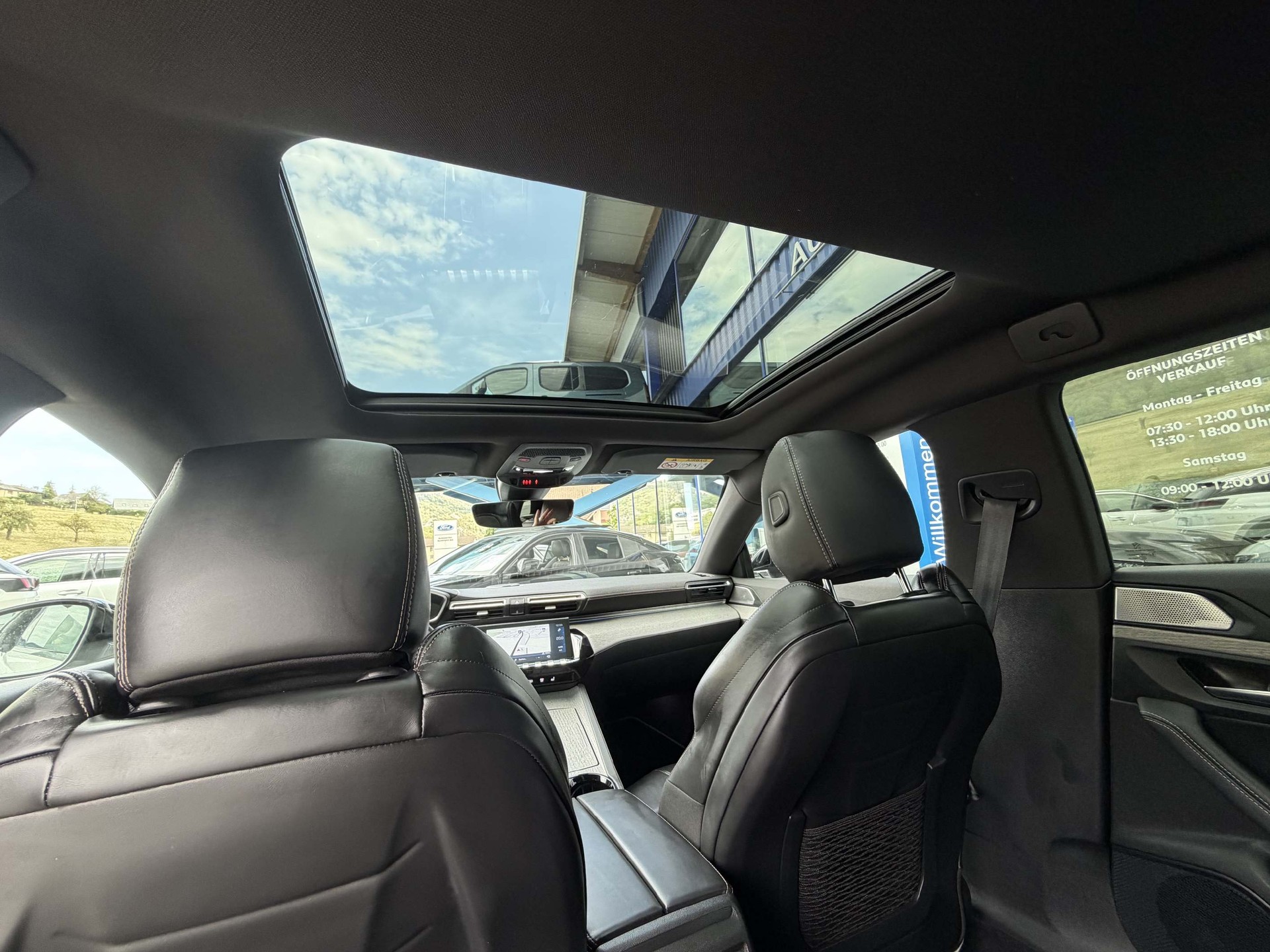 PEUGEOT 508 SW 2.0 BlueHDi 180 GT *Leder, Night Vision*-image-9