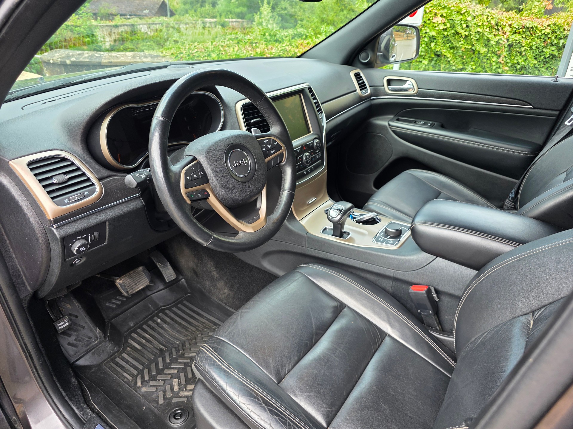 JEEP Grand Cherokee 3.0 CRD Limited Automatic-image-9