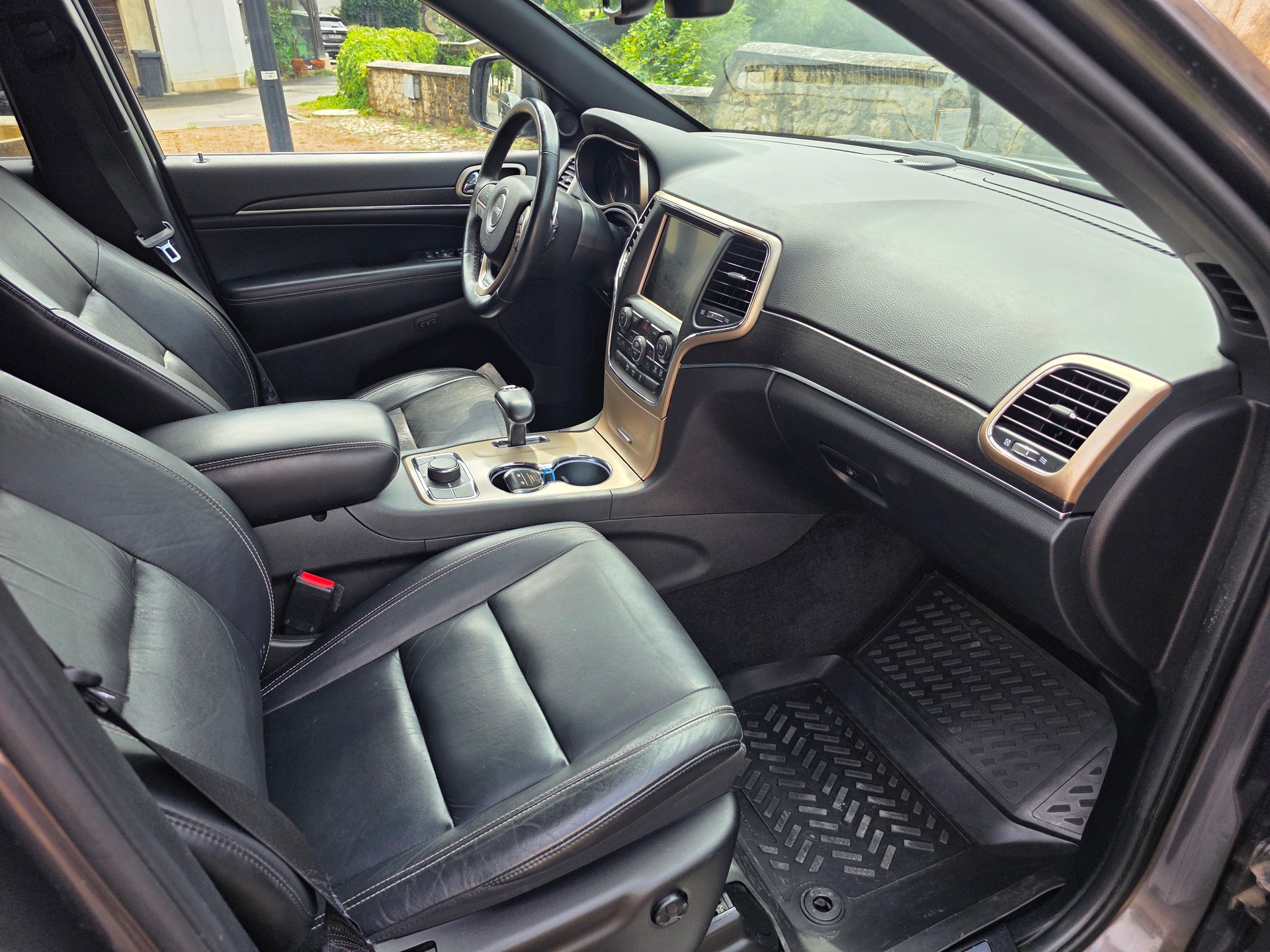JEEP Grand Cherokee 3.0 CRD Limited Automatic-image-13