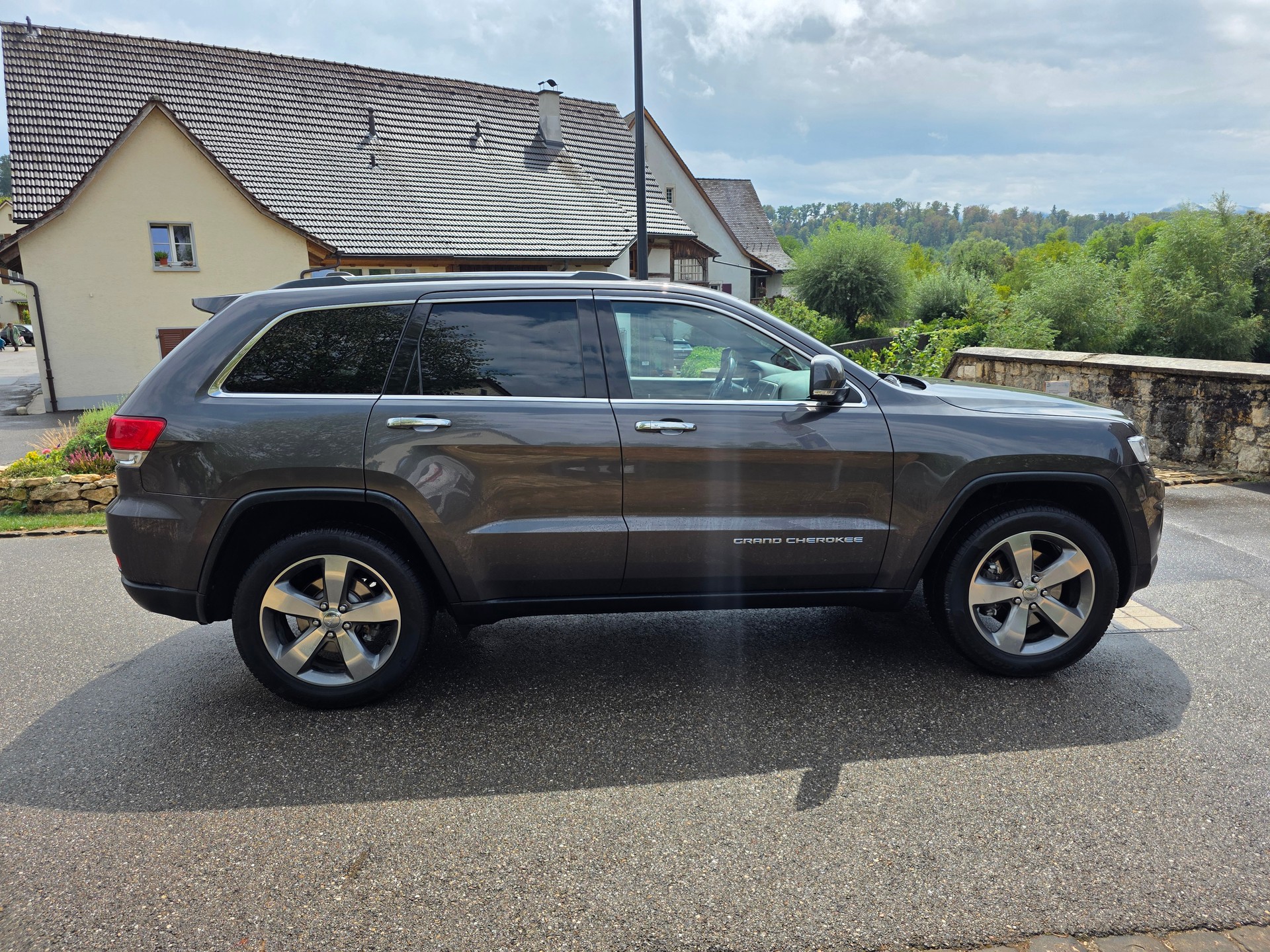 JEEP Grand Cherokee 3.0 CRD Limited Automatic-image-4