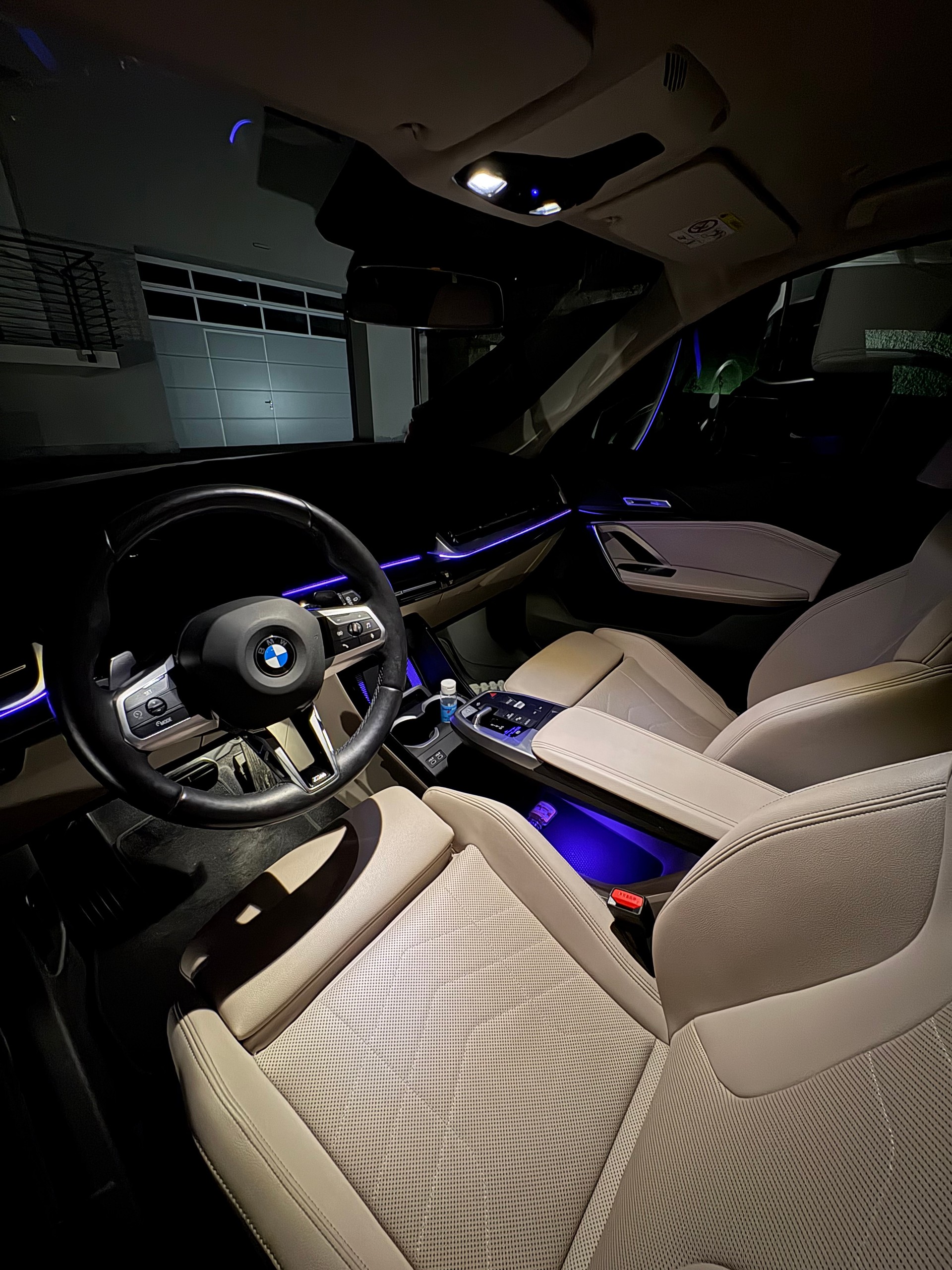 BMW 18i sDrive-image-4