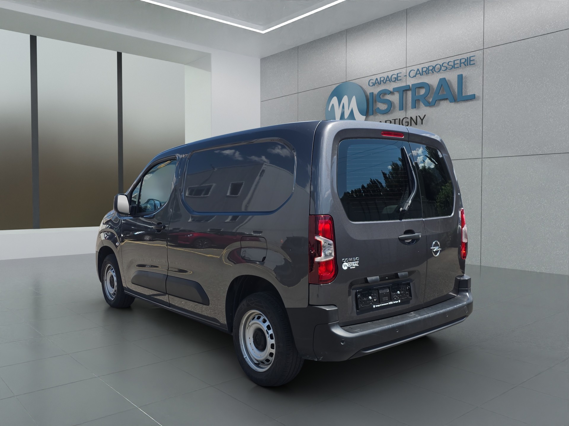 OPEL Combo Cargo 2.0 t 1.5 D Essentia S/S-image-1