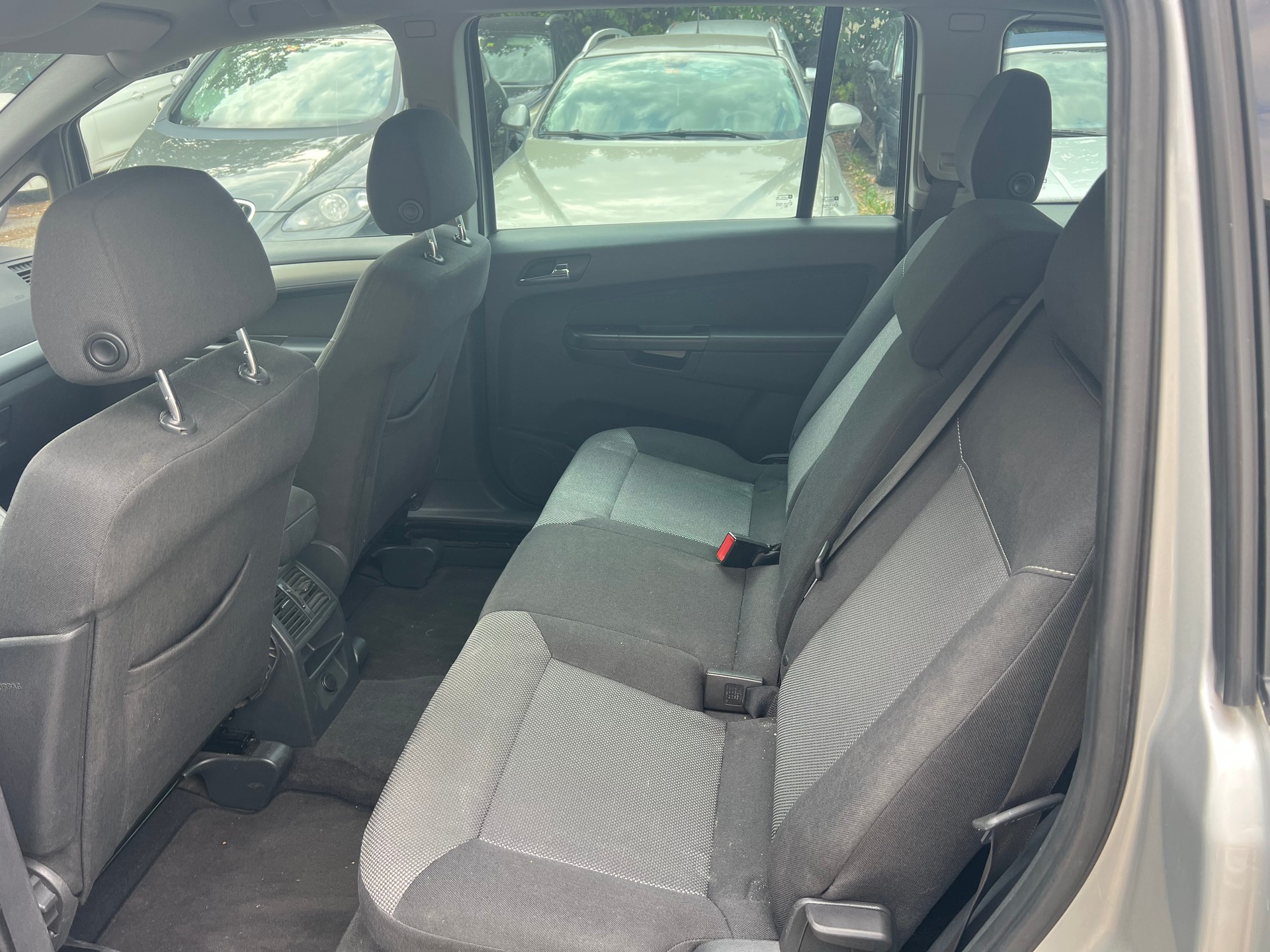 OPEL Zafira 1.7 CDTI Enjoy-image-9