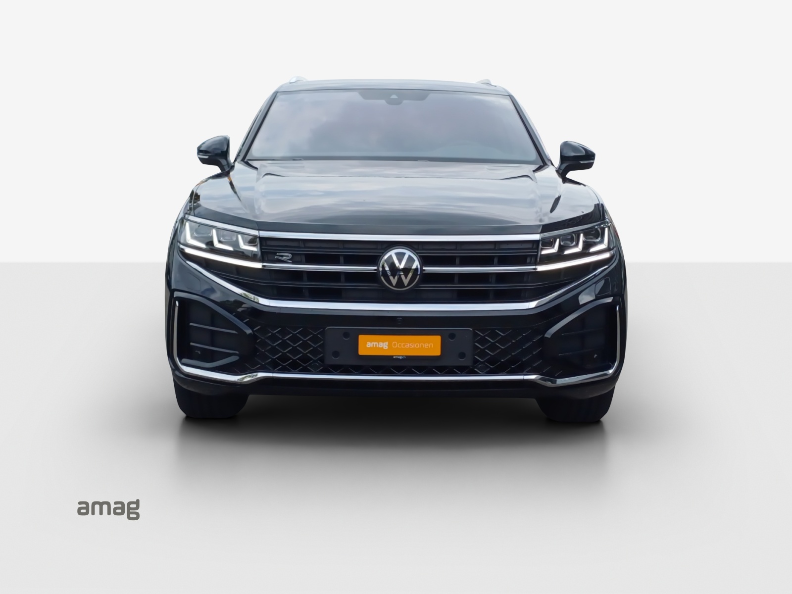 VW Touareg 3.0 TDI R-Line Tiptronic-image-6
