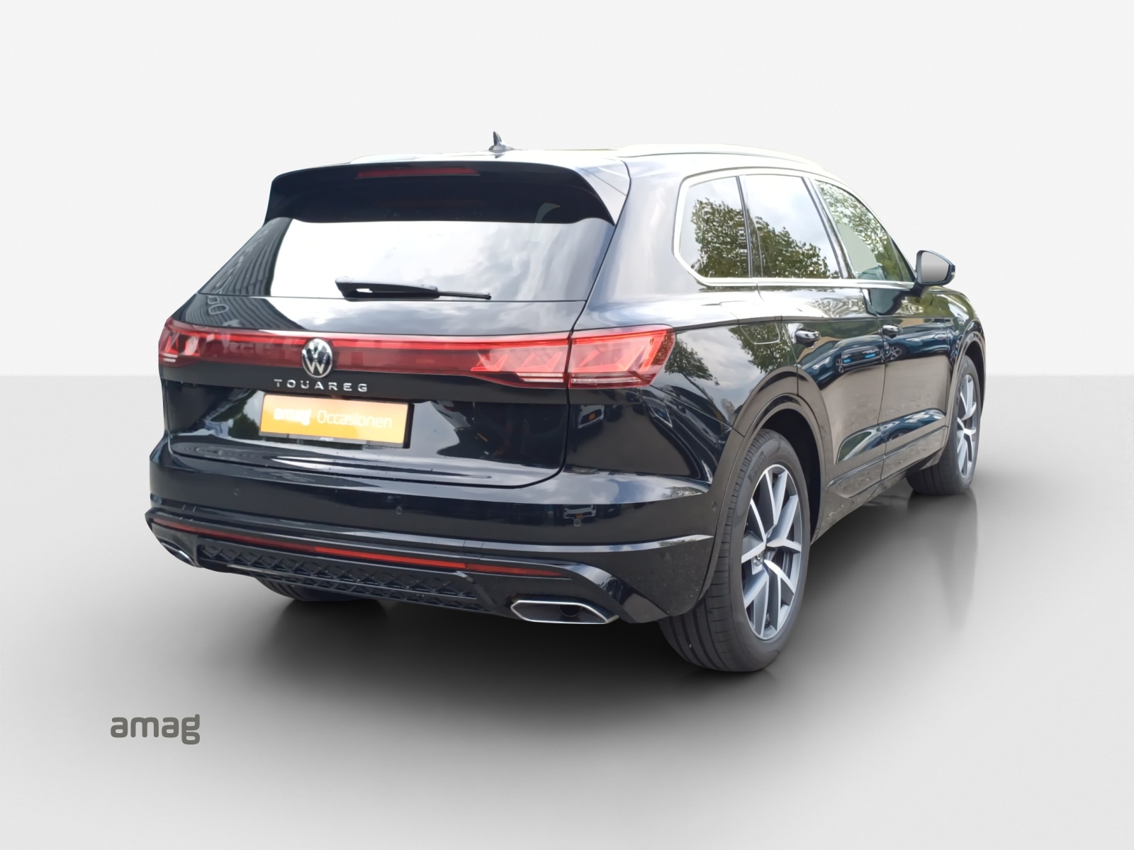 VW Touareg 3.0 TDI R-Line Tiptronic-image-4