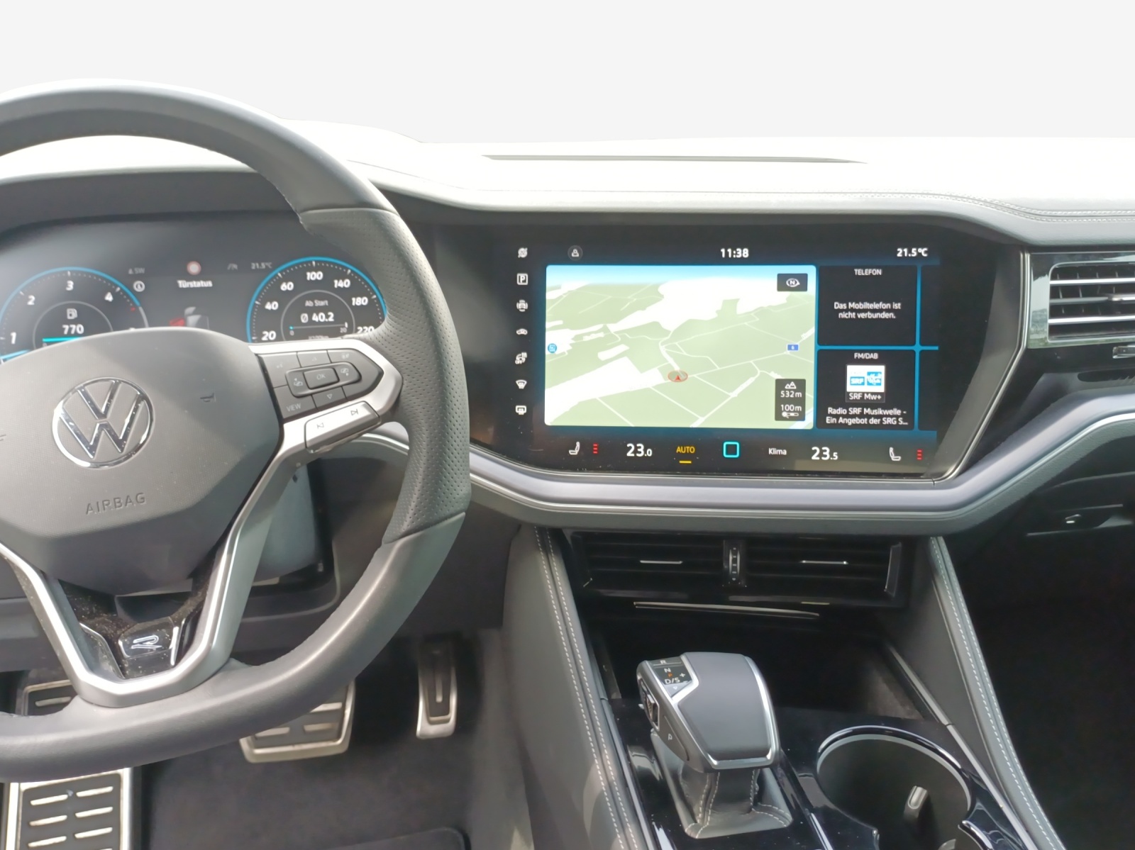 VW Touareg 3.0 TDI R-Line Tiptronic-image-8