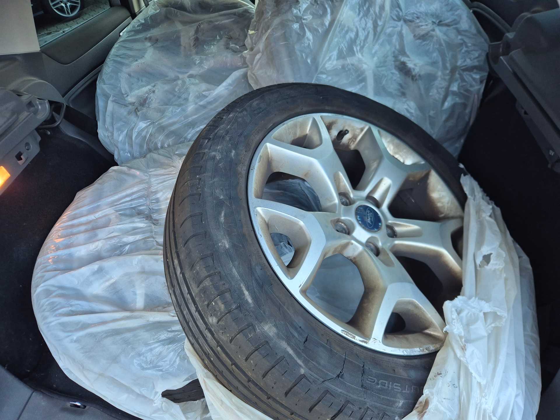 FORD Kuga 2.0 TDCi Carving 4WD-image-10
